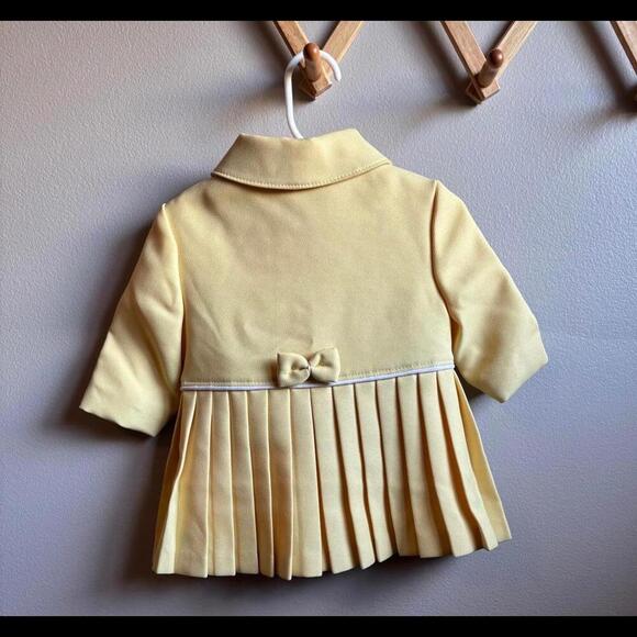 Vintage Freeway Fashions Yellow Pleated Coat for Kids - Picture 2 of 5